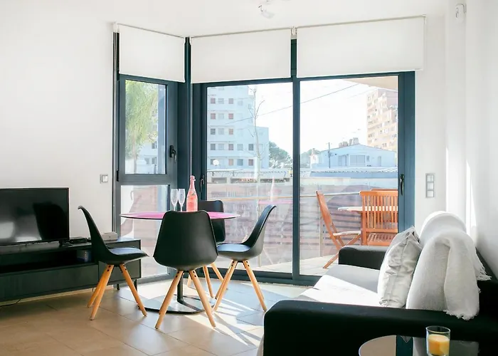 Moderno Y Confortable Port Trebol * 罗萨斯